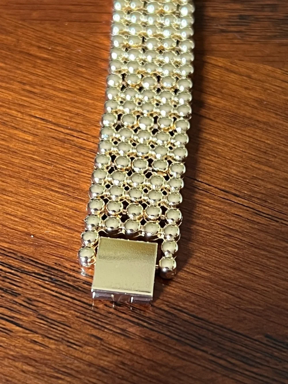 New Grealy ladies gold toned watch